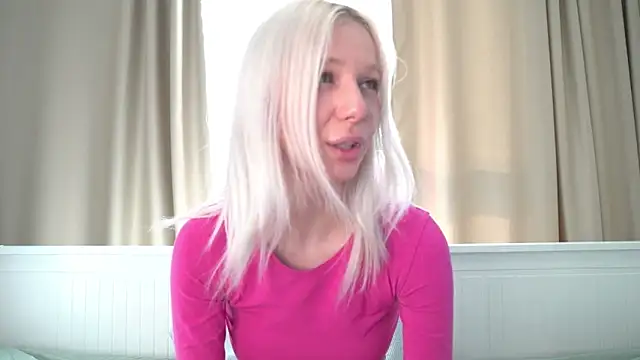 RanyThomson online show from January 18, 11:06 am