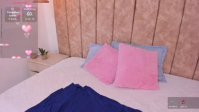  alishaa c online show from April 19, 3:50 am