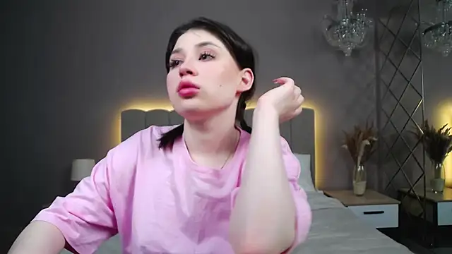 DianaMello online show from October 19, 4:36 am