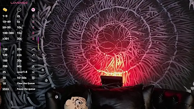 dahlia darkwood online show from February 22, 6:47 am