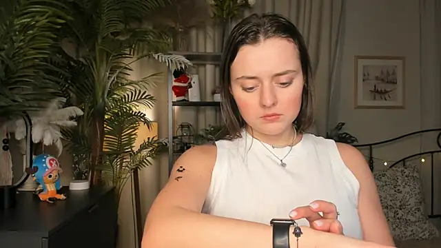 ThelmaJusto online show from February 13, 3:46 pm