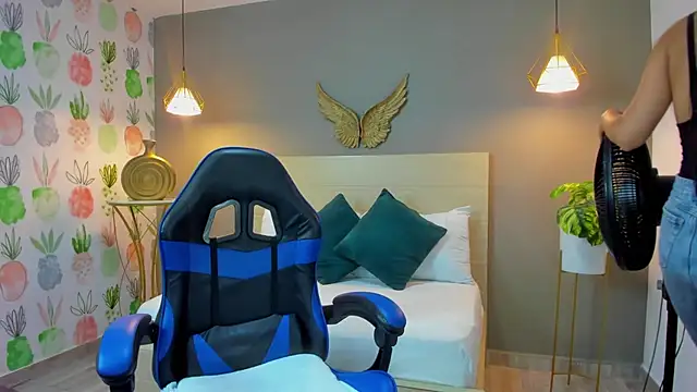 kaitt  online show from March 11, 7:05 pm