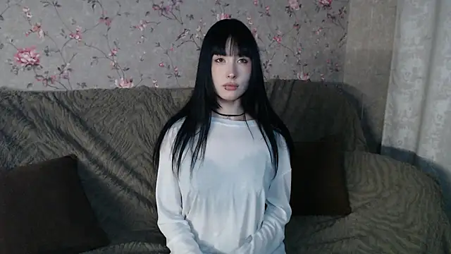 NaemiiBlush online show from January 9, 6:45 pm