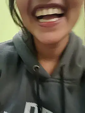 Beautiful Eye online show from December 20, 5:06 pm