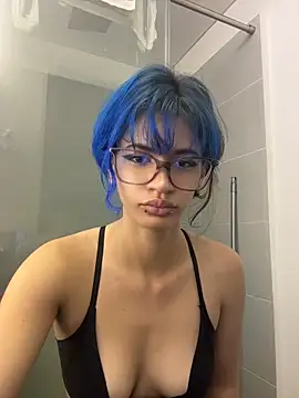 sukulaurens online show from April 11, 10:46 pm