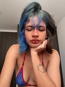 sukulaurens online show from April 8, 5:04 pm