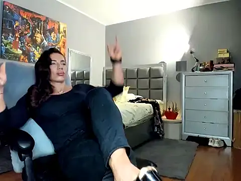 Alesyamuscledollxh online show from March 22, 8:26 pm