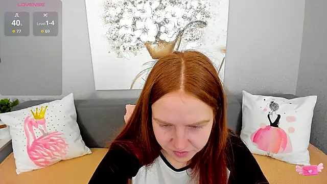 Evarey  online show from December 3, 6:38 am