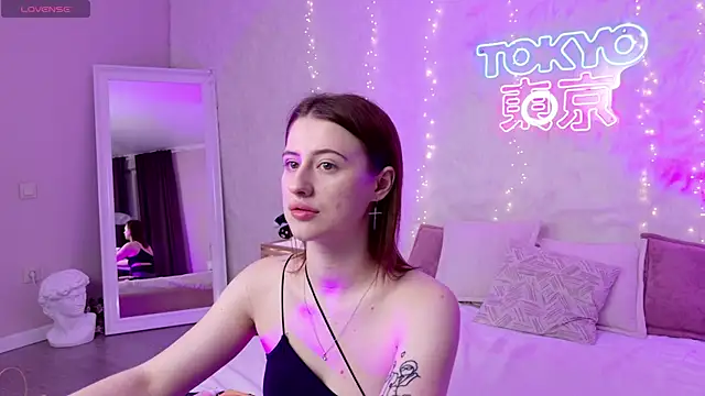 JessiJull online show from October 16, 5:48 pm