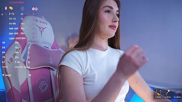 LureOfEva online show from November 23, 2:30 pm