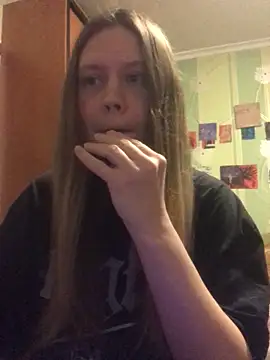 LunaVirelle online show from April 21, 5:42 pm