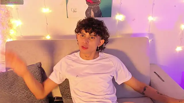 lua boy online show from May 11, 2:35 am