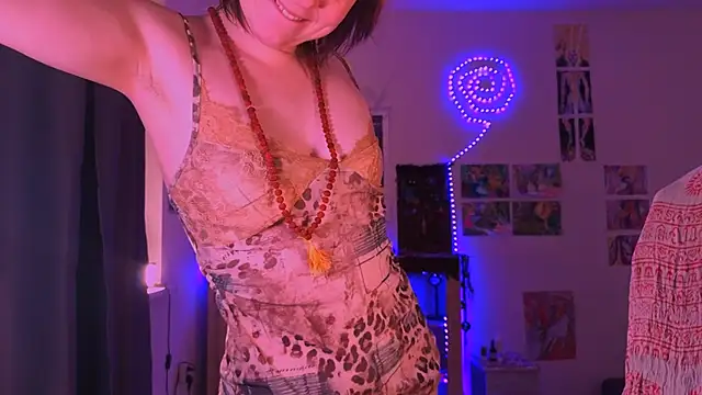 liquid0fluid0 online show from January 8, 8:46 pm