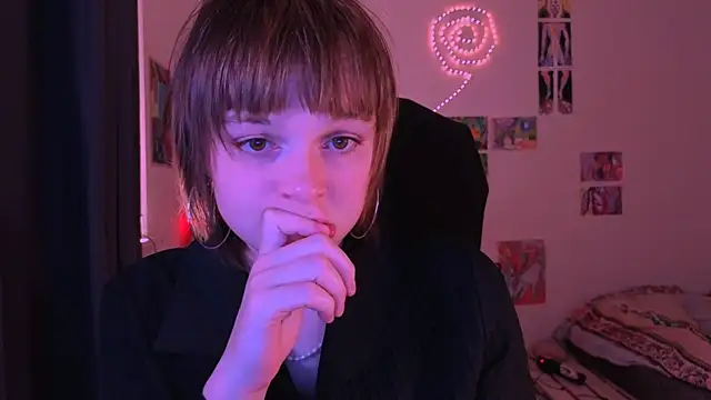 liquid0fluid0 online show from December 5, 4:52 pm