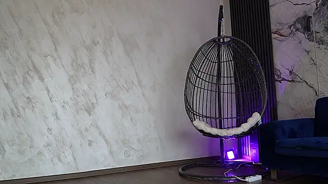 RachelRavee online show from March 14, 7:20 am