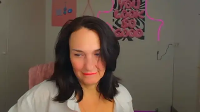 Rosie Rosee online show from April 2, 1:41 pm