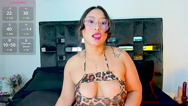 SussySunny  online show from October 19, 11:01 am