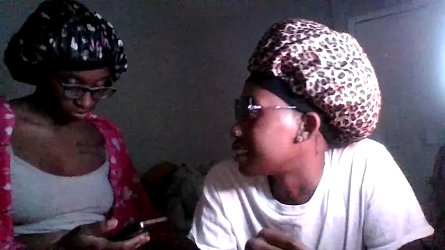 dezzidavill online show from April 6, 4:46 am