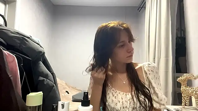 WildPeachh online show from November 12, 6:28 pm