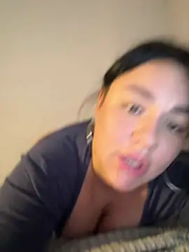 SwittieKendra online show from April 1, 7:20 am