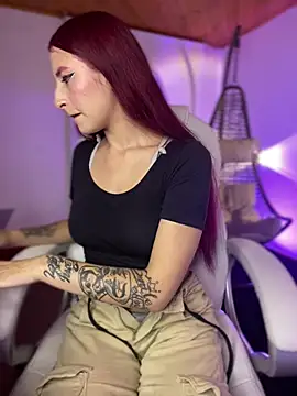 Im scarlett18 online show from January 8, 10:58 pm