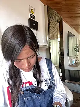 Ninfa pink online show from November 25, 5:04 pm