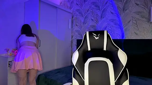 EvaPeace online show from November 14, 5:13 pm