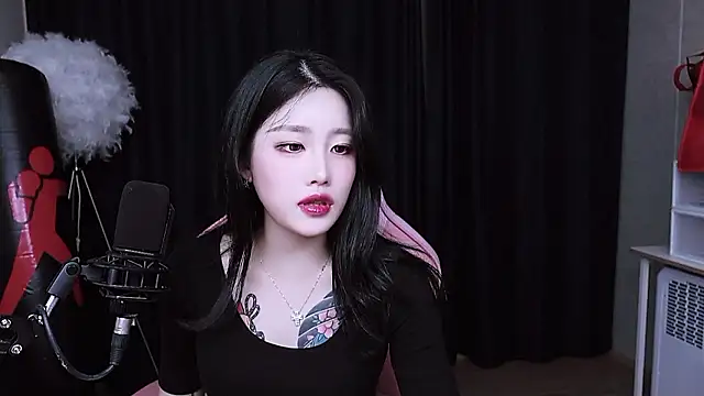 MISA 02 online show from November 8, 5:07 pm