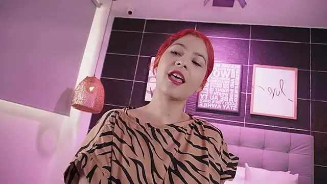 Thalia Karlson online show from February 8, 1:15 pm