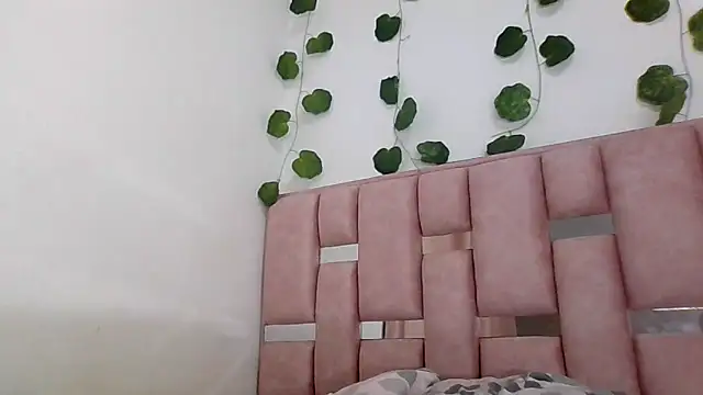 abby moss 2 online show from February 10, 12:30 pm