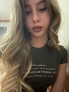 JudithCarly online show from May 14, 9:20 pm