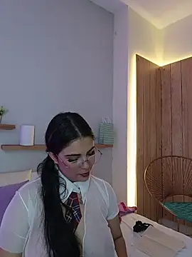 shainadavis online show from February 23, 6:57 am