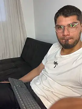 mirallesandbig online show from November 28, 10:24 pm