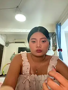 lan-xinh1 online show from October 18, 7:15 pm