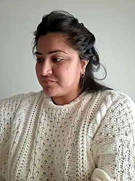 morenalatinaa online show from May 13, 1:17 pm