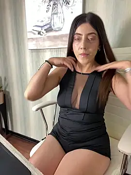 ElectraPink  online show from February 13, 1:46 pm