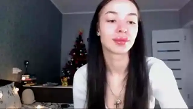 Daphne Darkthorn online show from January 8, 6:50 am