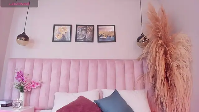 Isabella  gonzalez  online show from December 1, 3:43 am