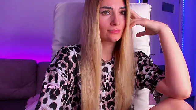 passionka online show from April 14, 7:47 pm