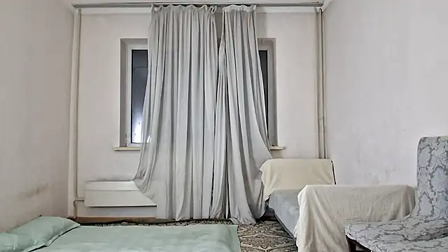 Lyndasilk online show from March 15, 4:20 pm