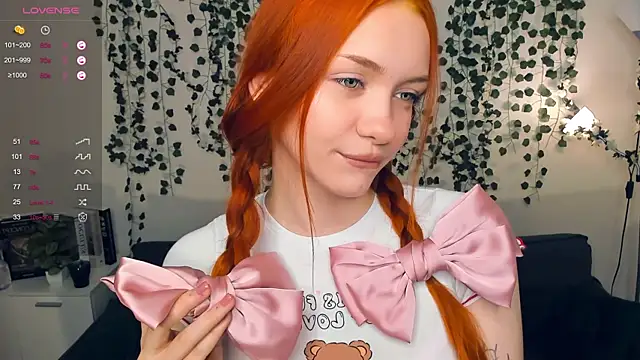 Foxy blush online show from October 19, 9:06 pm