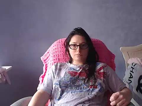 LuckyLisa23 online show from April 8, 1:57 pm