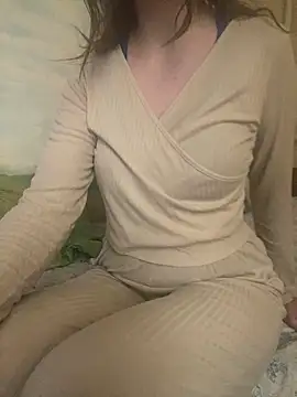 KittieCreme online show from March 31, 12:27 pm