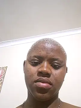 certifiedhottie2025 online show from April 7, 3:58 pm