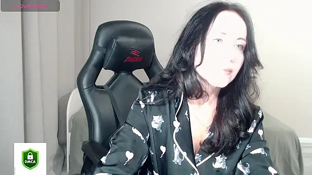 beautiful moon3 online show from January 17, 3:41 pm