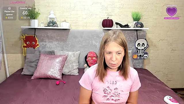 MaryCruze online show from October 24, 1:01 am