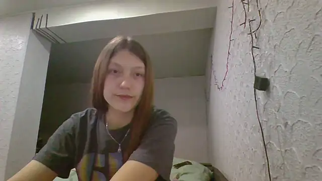 luna tt online show from March 7, 5:20 pm