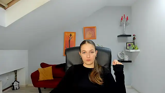 AnneWilsonn online show from October 13, 3:25 pm