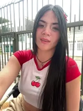 PamelaJonsom  online show from April 16, 2:39 pm