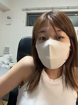 ichika 2  online show from July 4, 1:18 pm